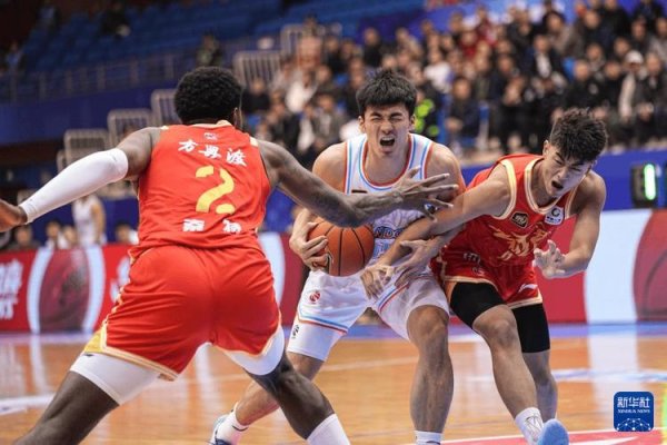 香港六合彩网站 俱乐部杯-于德豪14分9板山东击败广厦 布朗砍下26分